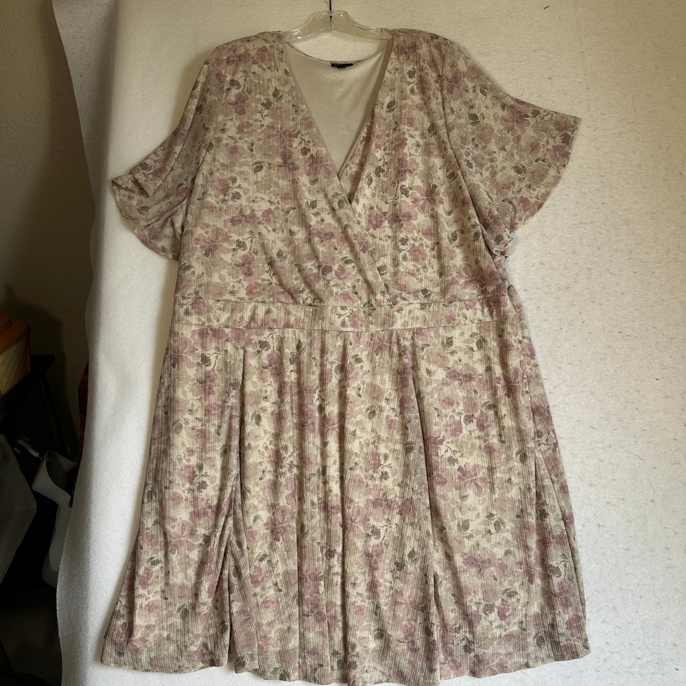 Torrid Pink Floral Surplice Mini Dress Womens Plus Sz 5 5X Ribbed Flutter Sleeve
